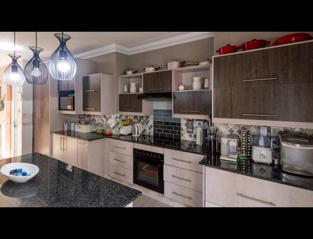 3 BEDROOM TOWNHOUSE FOR SALE IN TERENURE